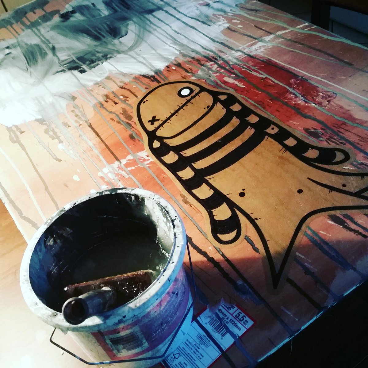 Korporate's tweet photo. That paste gets thick quick. I've got about a hundred times more than what I need. 
#wheatpaste #korpworm https://t.co/rwTcGKKZAx