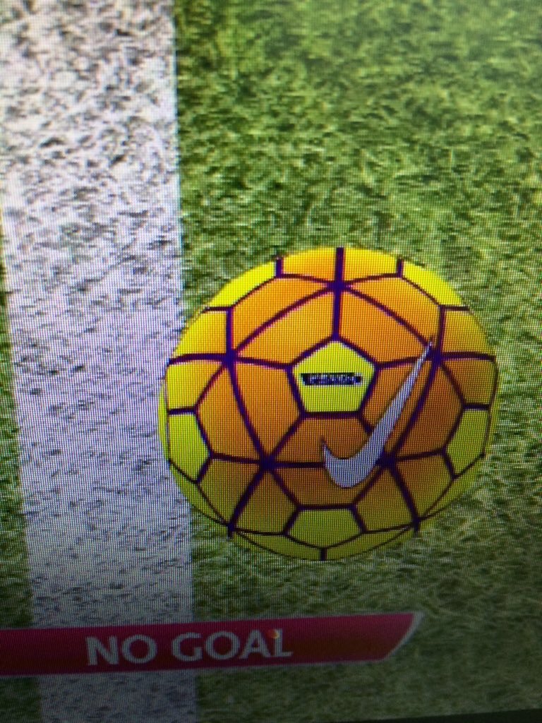 Sirhan23's tweet photo. #goaltechnology #bbcfootball #PremierLeague https://t.co/iyPQg6NRTE