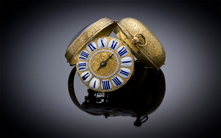 anticstore's tweet photo. Montre à coq dite « oignon » signée Antoine Langlois, XVIIIe siècle https://t.co/Xom2aODTkO https://t.co/una7DJQa7O