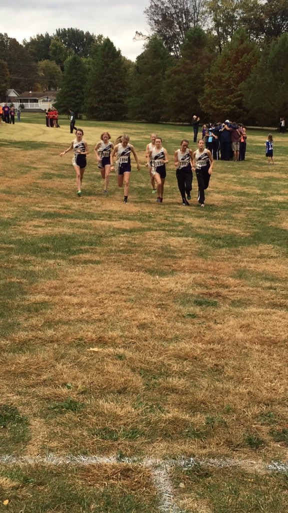 TBHS_XC's tweet photo. These girls were ready to run! #WEARETROY #hardworkpaysoff #tbhsrunners https://t.co/R2CZzW6kE8