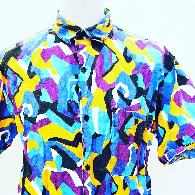 HOWLRETRO's tweet image. #90s #crazyprint #grunge #mens #crazyshirt #shirt

#thriftybeatnik is #vintagestyle

 stores.ebay.co.uk/Thrifty-Beatni…