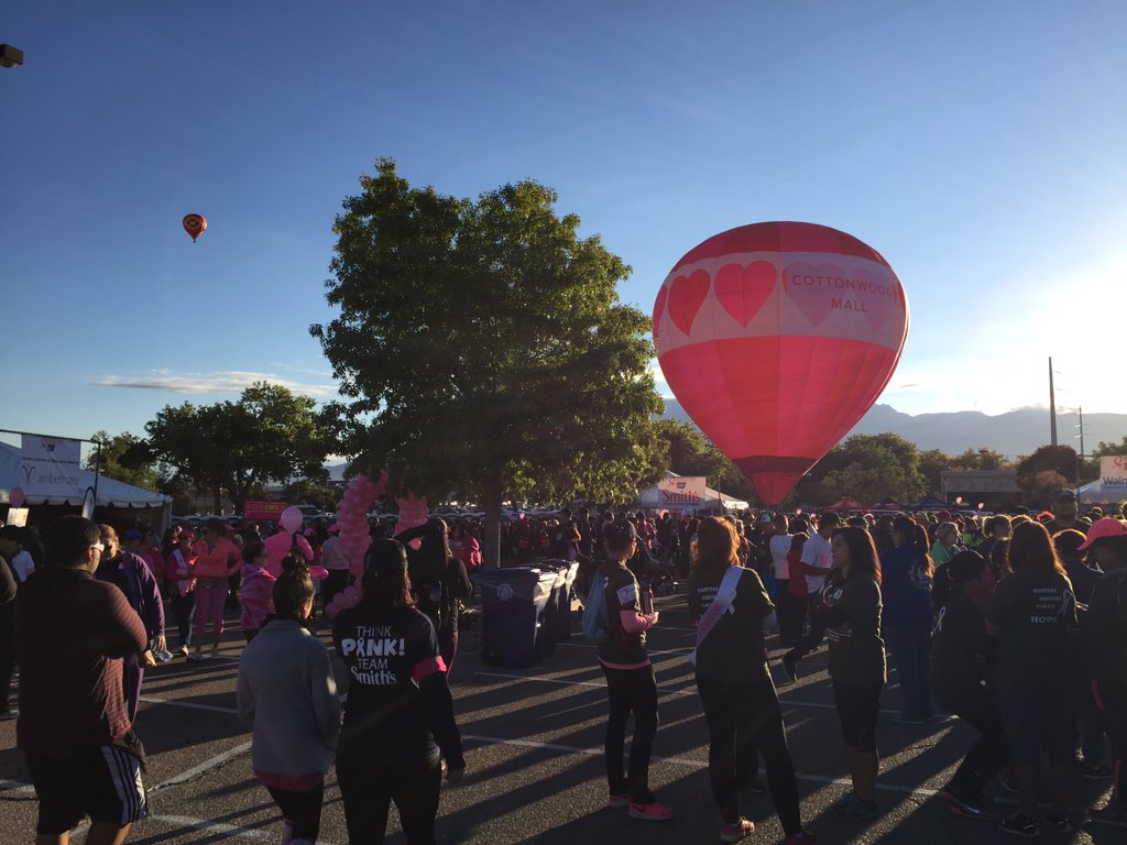 laceyda's tweet photo. Having a blast at #StridesABQ! I #makestrides for mom! https://t.co/trh3lpA2ce