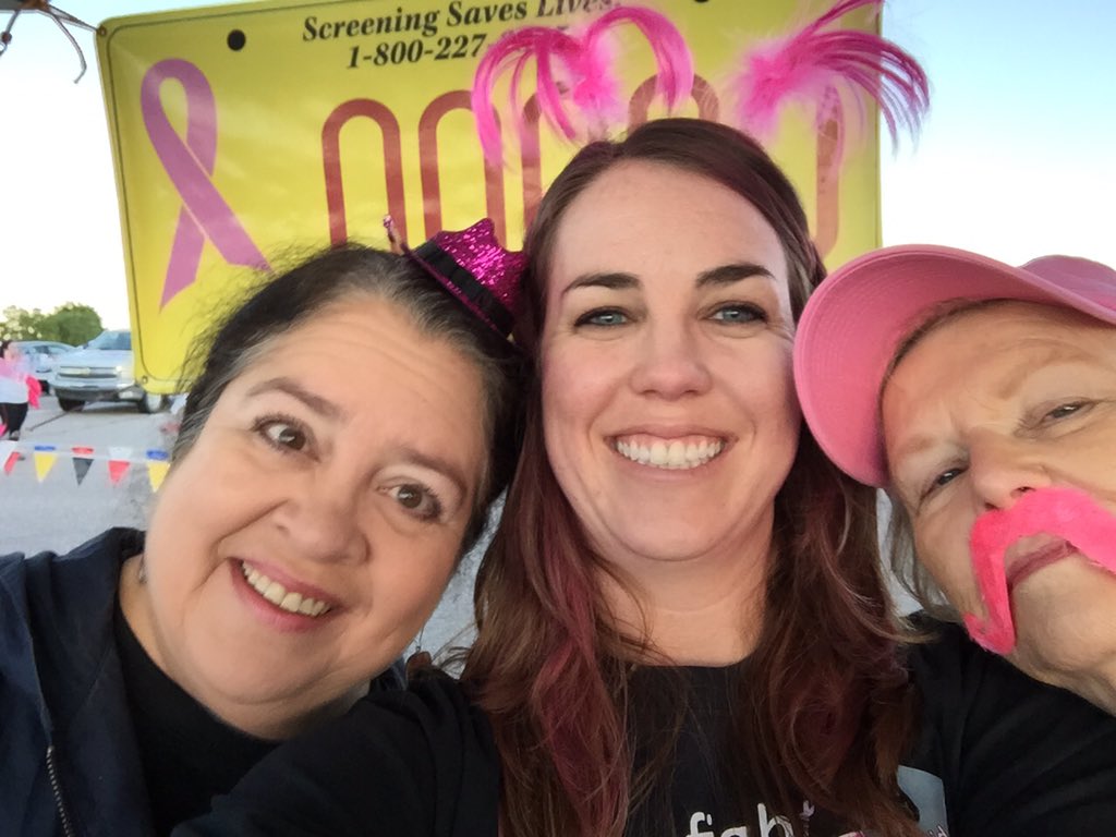 laceyda's tweet photo. Having a blast at #StridesABQ! I #makestrides for mom! https://t.co/trh3lpA2ce