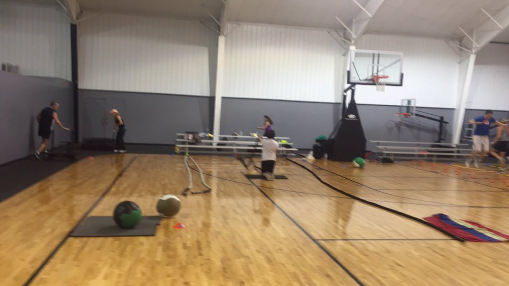 huffstamized's tweet photo. Big time work at #CFIT #STRENFTH https://t.co/sR02TA9tQi