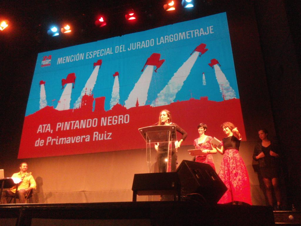 fcmpnr's tweet photo. #MenciónEspecialJuradoLargometraje a #AtaPintandoNegro @primaveraruiz #24FestivalCineMadrid #galaclausurapnr https://t.co/zRh5X91k5o