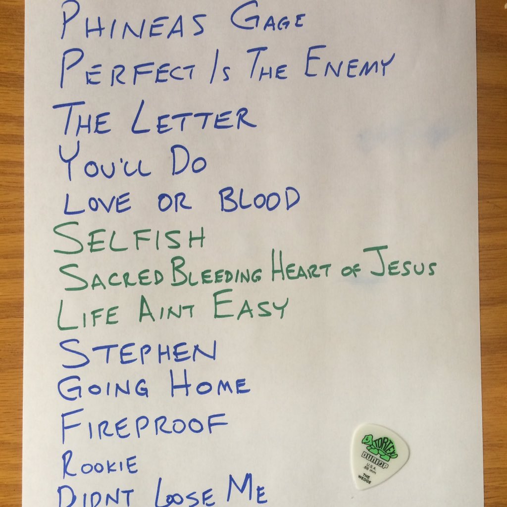 InstantFreakout's tweet photo. Tonight's Set List "We Will We Will Rock You" @SmithsOldeBar @seanmcphrsn @thracer #atlantaroom #backonthefreakout https://t.co/mNLX2928Q3