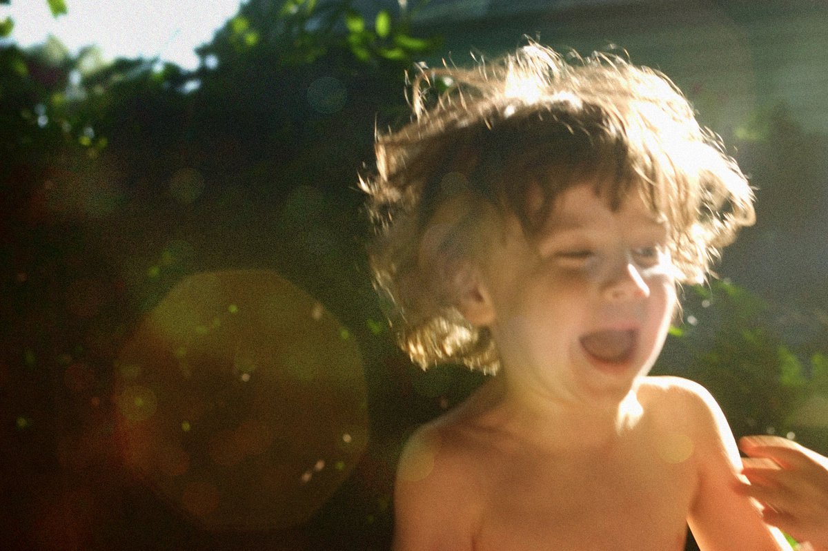 HuntersAtlas's tweet image. Could you find me?
Would you kiss-a my eyes?
To lay me down
In silence easy
To be born again