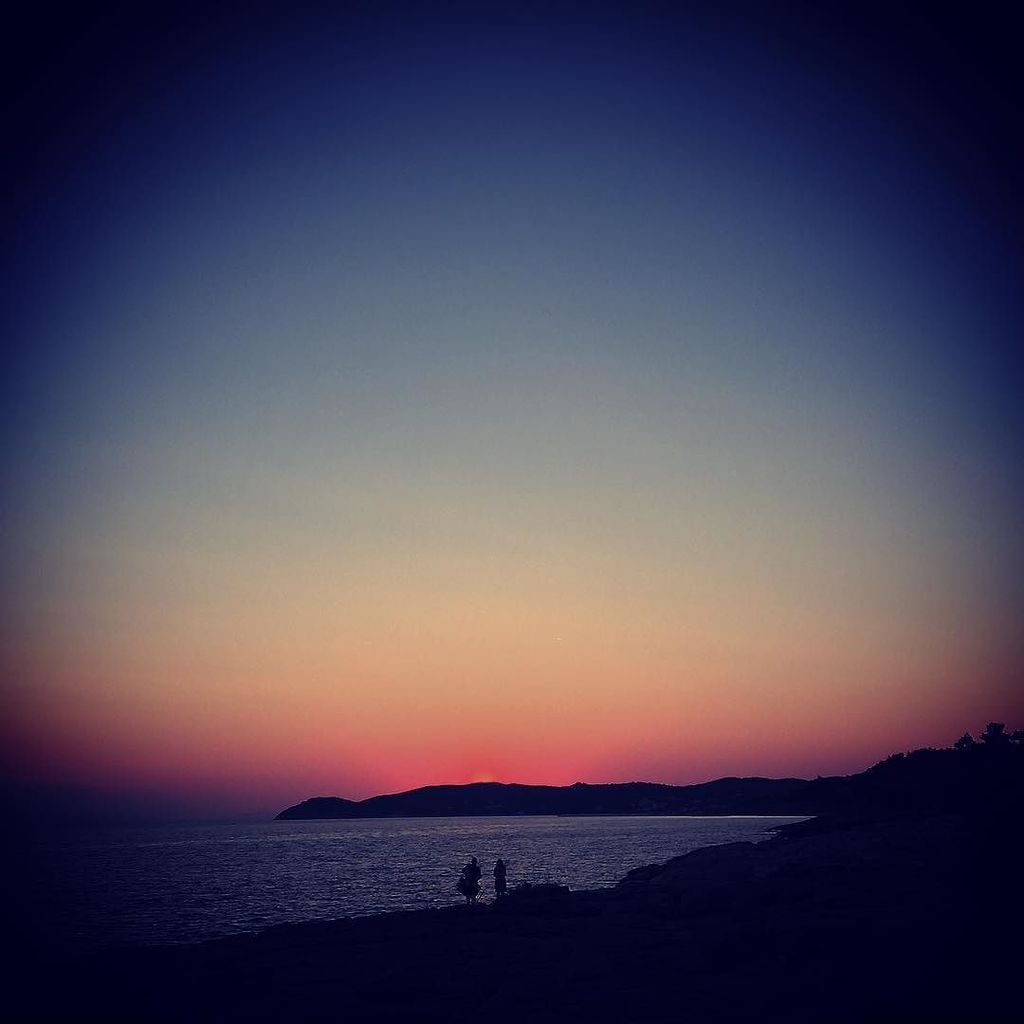 ThassosNow's tweet photo. And after the rain, here comes the colorful sunset
#thassos #thasos #Thassosnow #visit_thassos #photooftheday #happ… https://t.co/rNkYSwWRe2
