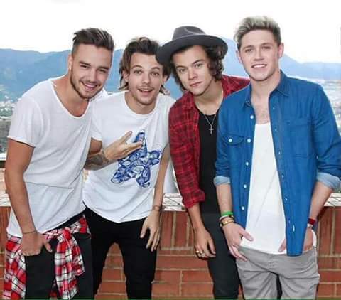 Dayara_payne's tweet photo. quantos RT's eles merecem? https://t.co/kagxxgfDqq