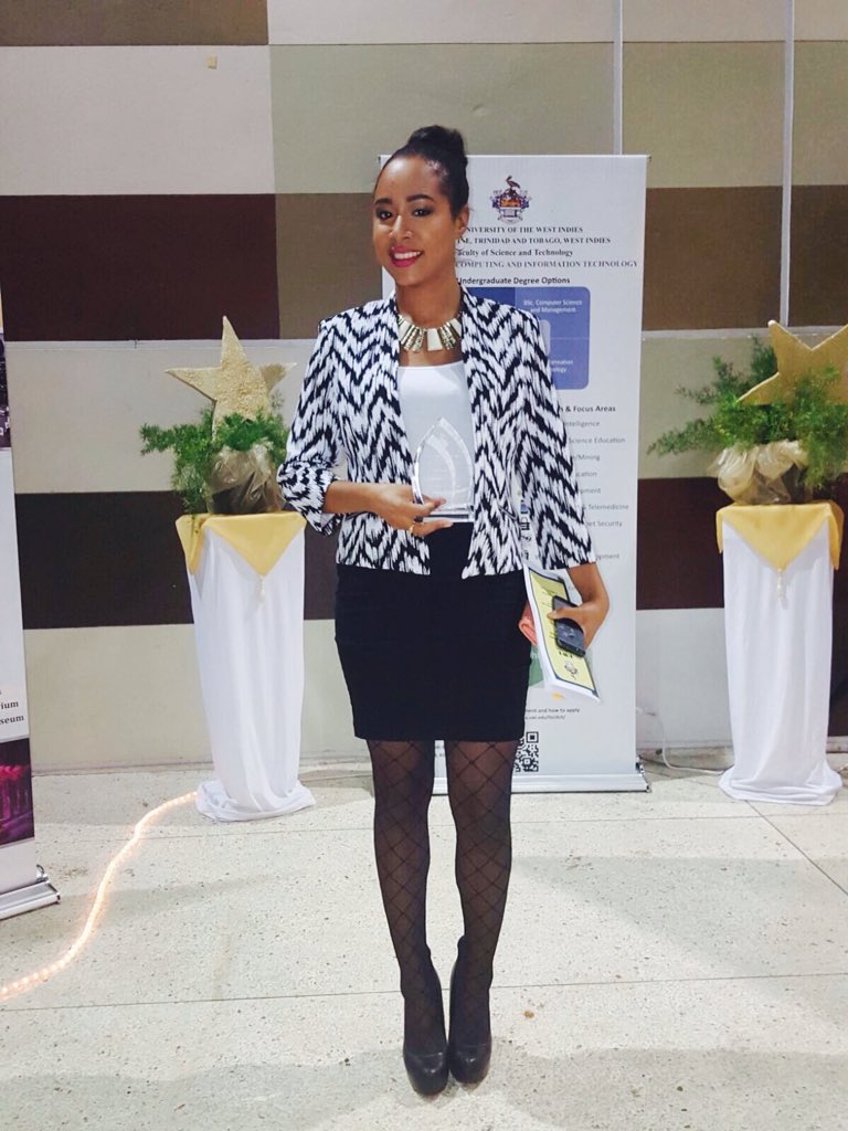 ChenChen9289's tweet photo. Graduation 2015... Award ceremony for Bioengineering. #BossBitchAlert lol 🎓📚💃🏽 #UWIGrad2015 https://t.co/ZnojWYzct3