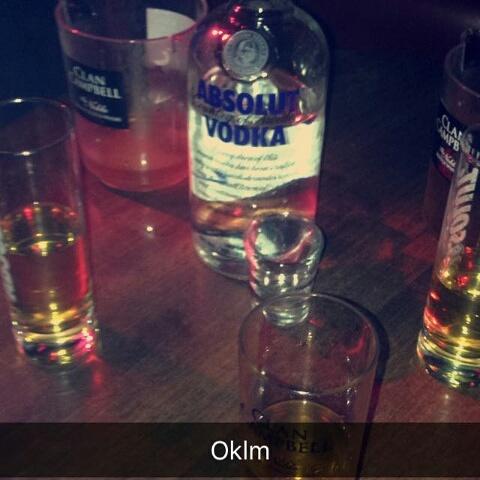 CfdKevin's tweet photo. La base #vodka2 https://t.co/Raxfgwngps