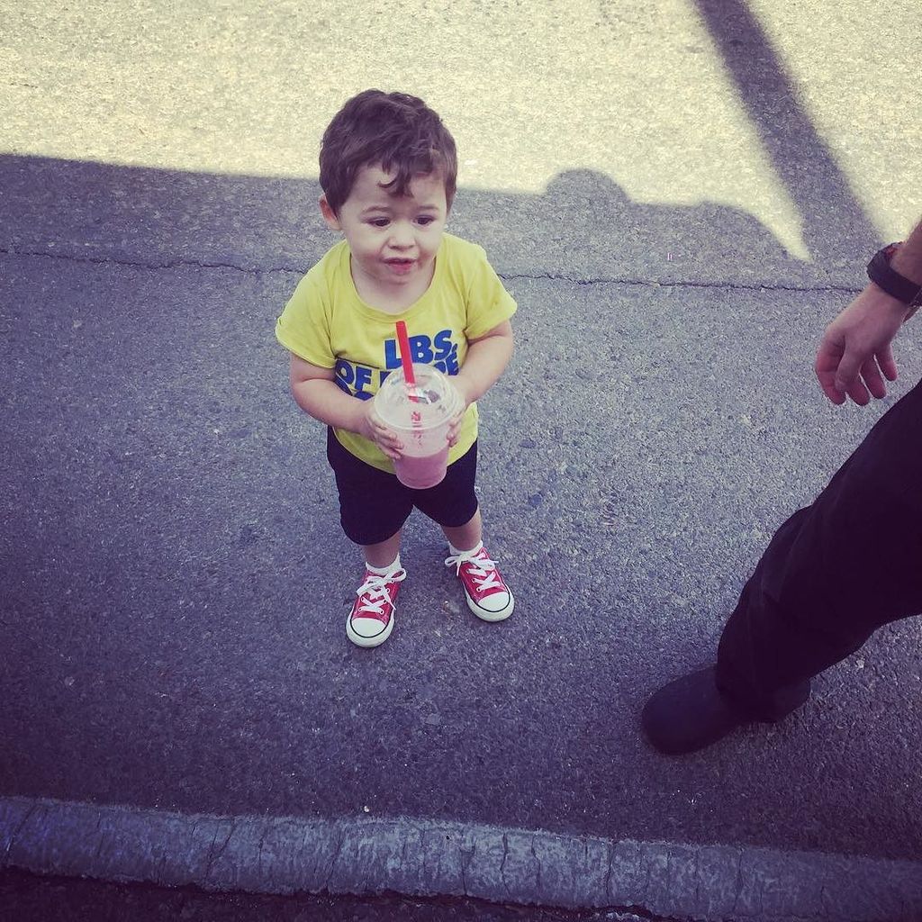 TheGrooovy's tweet photo. Super cool kid with his #RedConverse 😎 enjoying the #SunsetHeightsBlockParty and his #StrawberryBanana groovy smoot… https://t.co/E6jQoC42fG