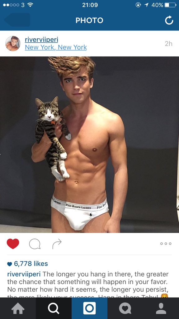 PeekABooluke's tweet photo. Jaw dropping 😱😱😱 #PerfectHadMeLike @RiverViiperi https://t.co/9huOofSWS9