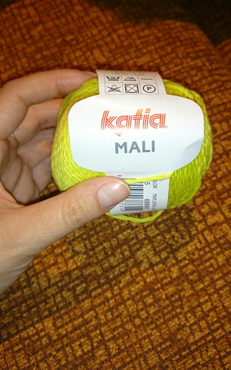 aratillos's tweet photo. Probando #katia #amigurumi #verde #tejer https://t.co/s53cgG0P6A