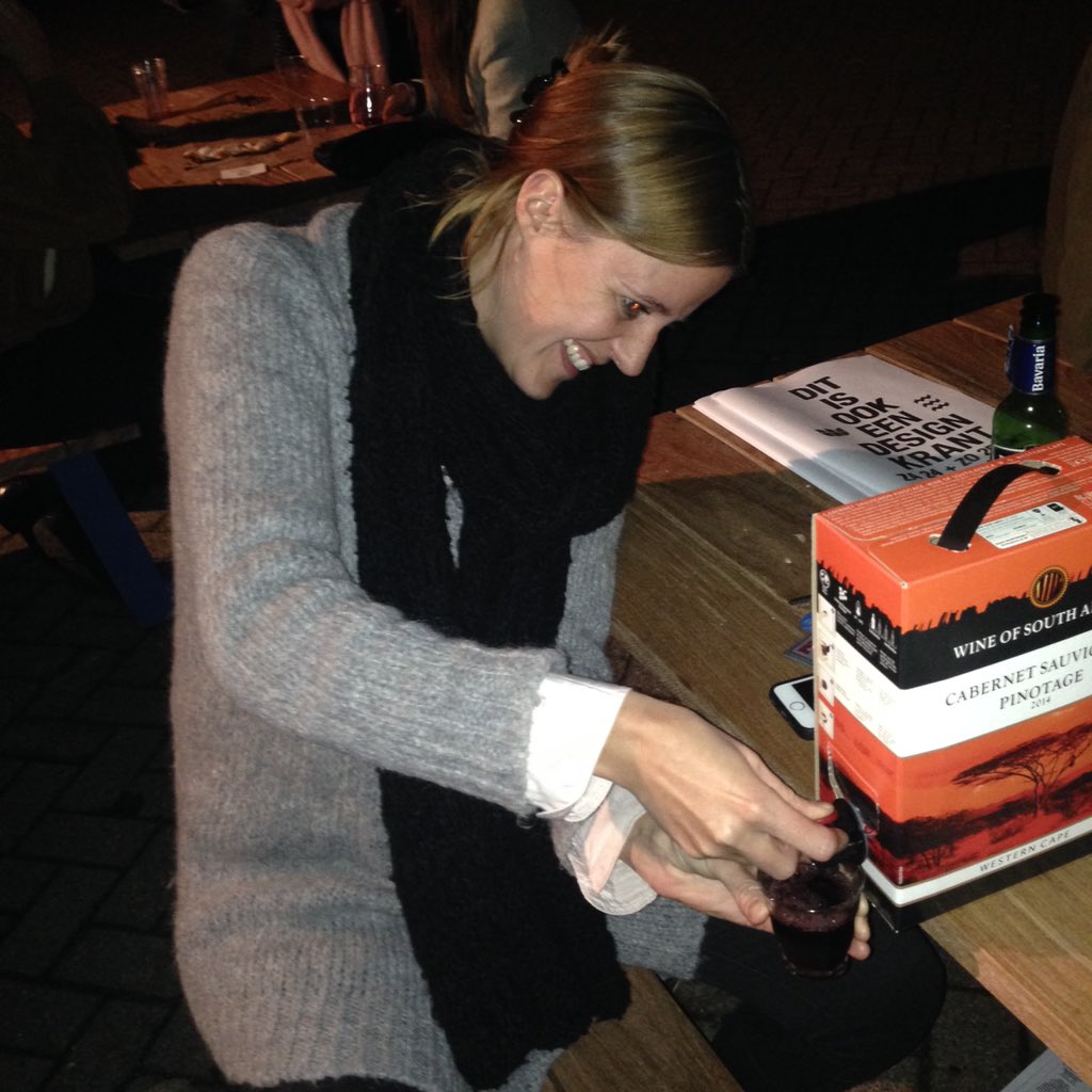 Een late night interview met Lotte Douwes, daar hoort een wijntje bij. #itsahardknockslife #robheid #sectiec