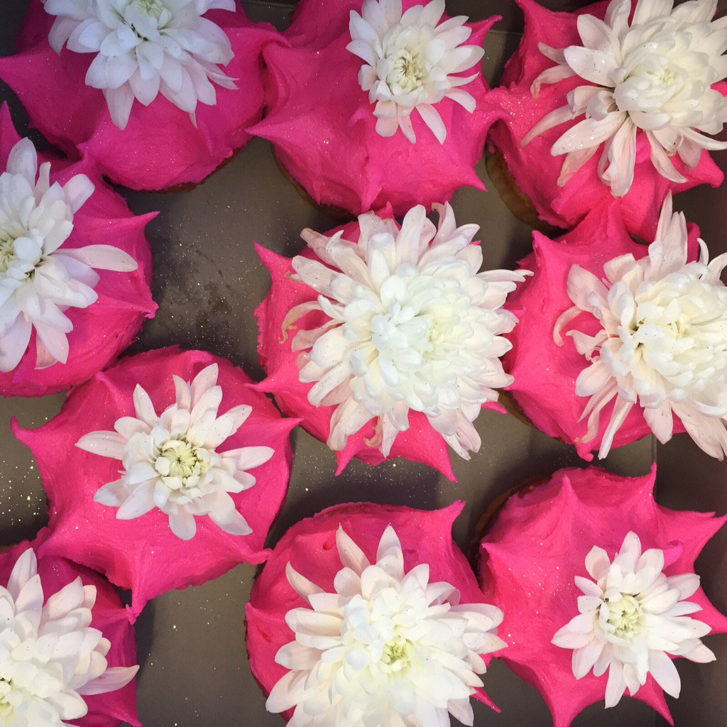 the12in12's tweet photo. The incredible team at @charlysbakery donated these cupcakes for our day with Sivuyile Home.Thank you for the love. https://t.co/JwmLCEoPJy