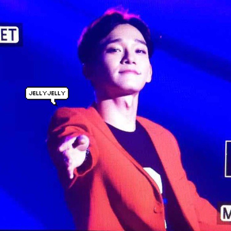 빨간옷 지챠 개예뿌미ㅎㅅㅠ.. 예쁨이라는게 폭발해따💥💥💥💥💥