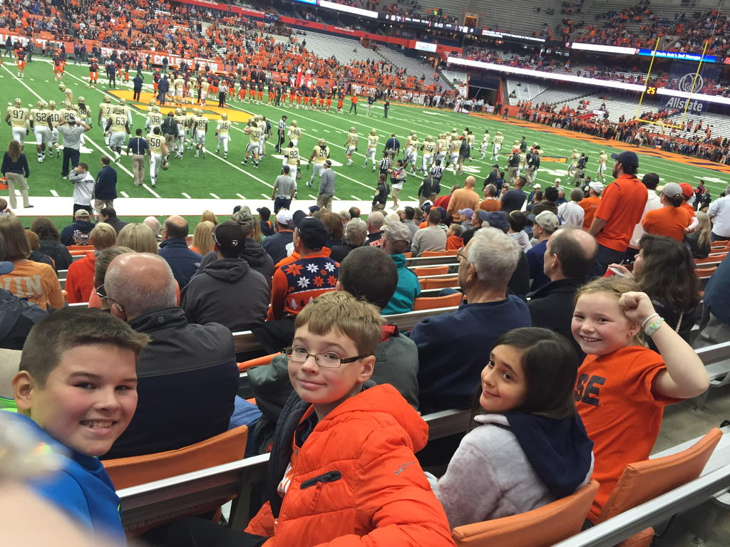 MollySBaker's tweet photo. Happy Saturday! #OrangeNation #GoCuse https://t.co/lSF37AzkHY