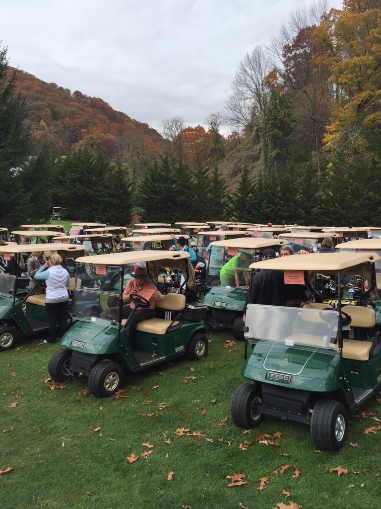 Rick_brown30's tweet photo. Ready for some golf. #omniinvitational #BeCollaborative https://t.co/k8xMXuSymY