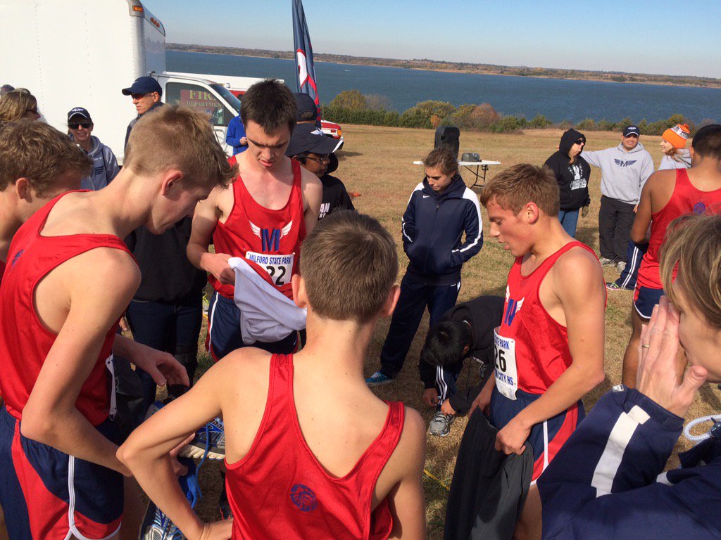 MHSrunningtribe's tweet photo. Boys ADVANCE to State w 5 in top 13 https://t.co/0uGKdQ3Rgk