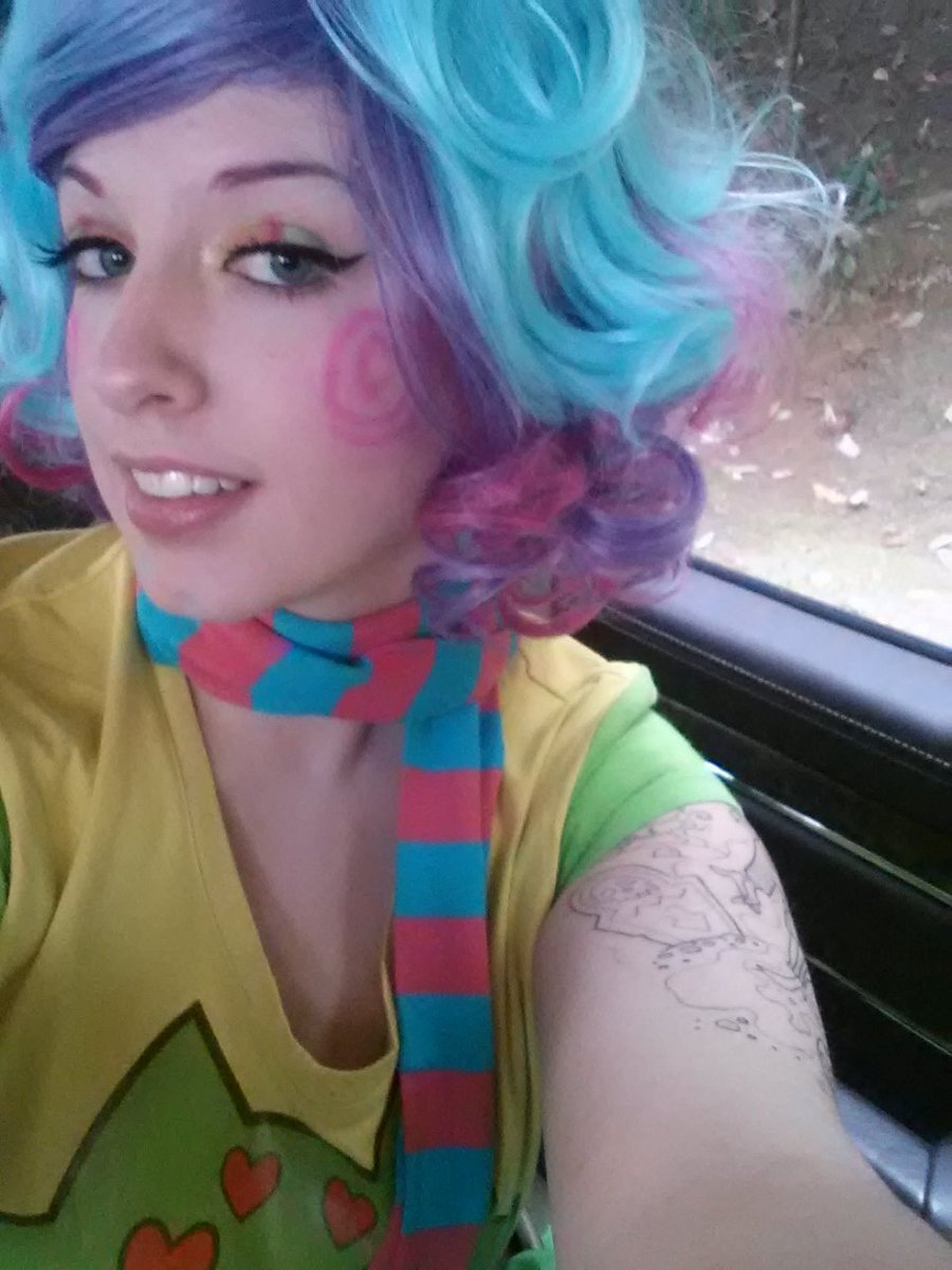 Sniickersnee's tweet photo. Am getting the perfbonerz up in here #ace2015 #tricksterroxy #homestuckcosplay https://t.co/7hkLw3NUIB