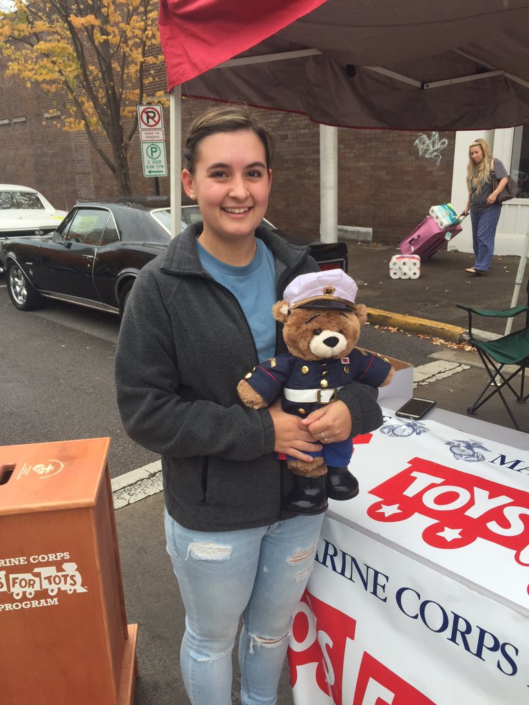 T4TChattanooga's tweet photo. We appreciate every donation! #mikethebear #cha #nooga #love_live_give_local https://t.co/Nxr12SeKrF