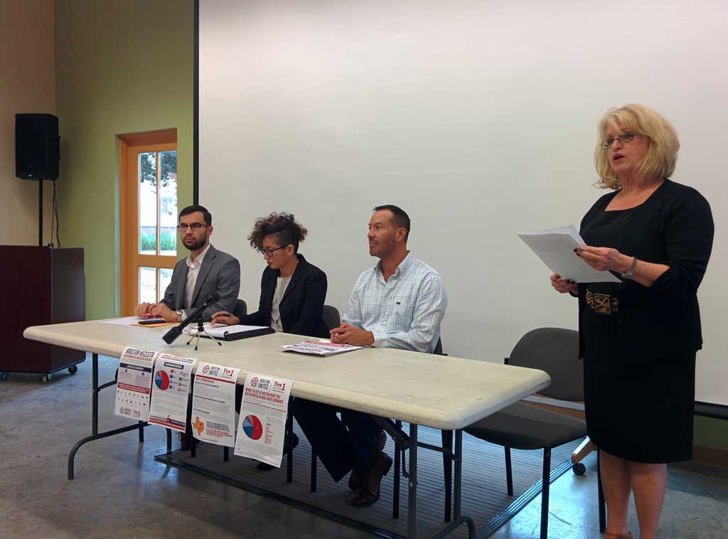 GeneforTexas's tweet photo. .@melissanoriega helping us kick off the SW Houston #HERO forum. #voteprop1 https://t.co/1ZclSC2vRN