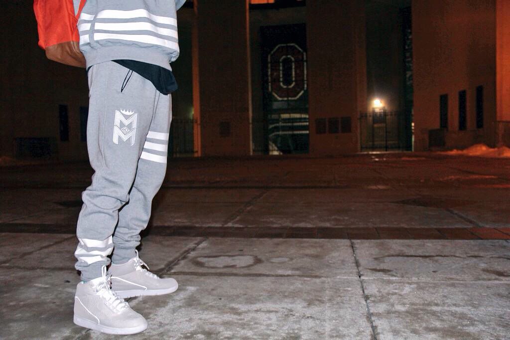 MM_ClothingCo's tweet photo. Crewnecks and Joggers on sale. Also check out the limited caps! This weekend only! https://t.co/755y60gqgw https://t.co/FWuICfeYto