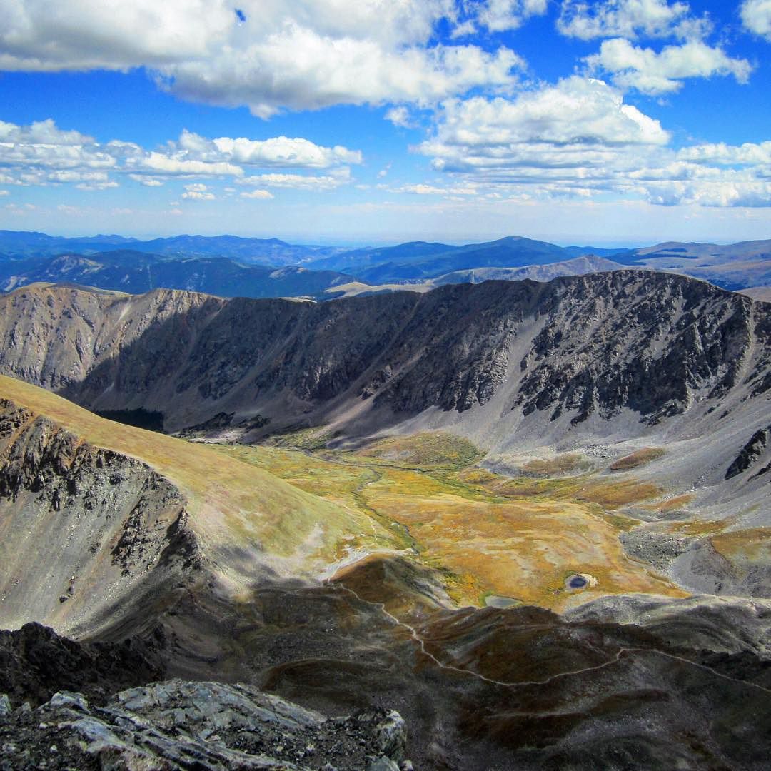 ColoradoHikes's tweet photo. PC: jsulateskee View from #Greyspeak and #torreyspeak #Colorado #Hiking #14ers #trail #Moun⦠https://t.co/81Cg3fCcJu https://t.co/QHc0djVzmz
