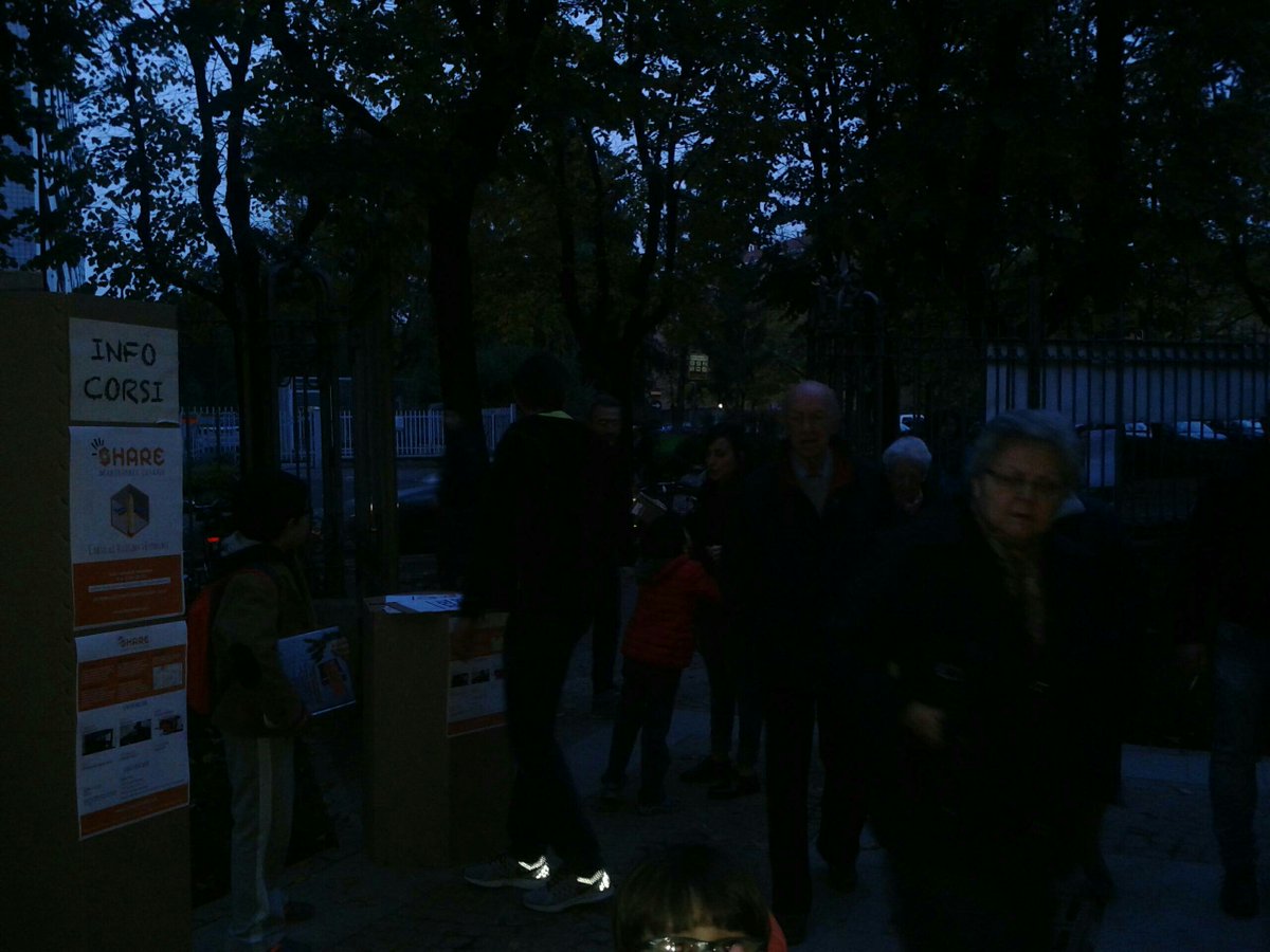 Share_Maker's tweet photo. #iovadoinbiblio #sharemakerspace #cusanomilanino https://t.co/f7LPTsQdkW