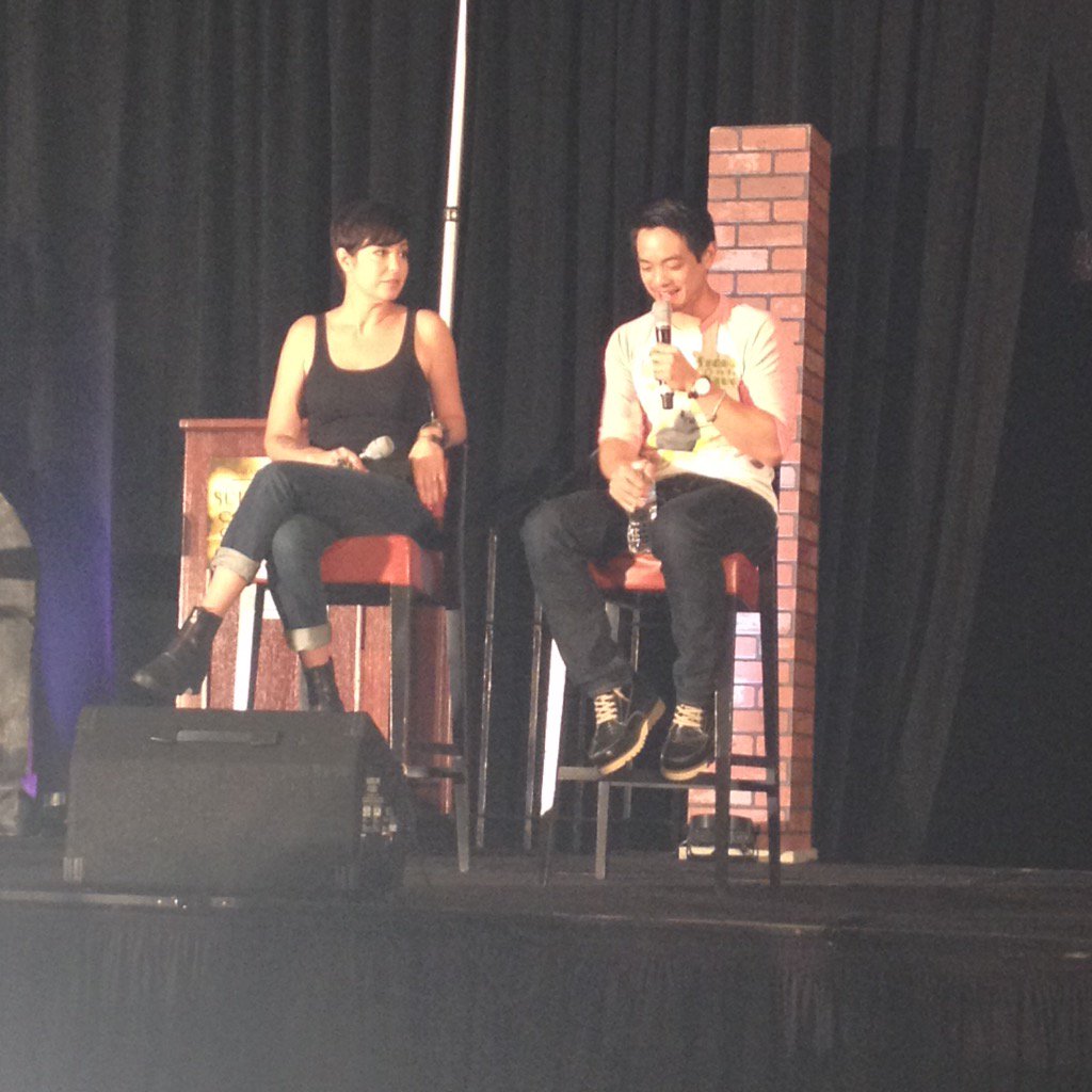 punkin3484's tweet photo. @kimrhodes4real &amp; @OsricChau #ChiCon https://t.co/2eyGDJULZg