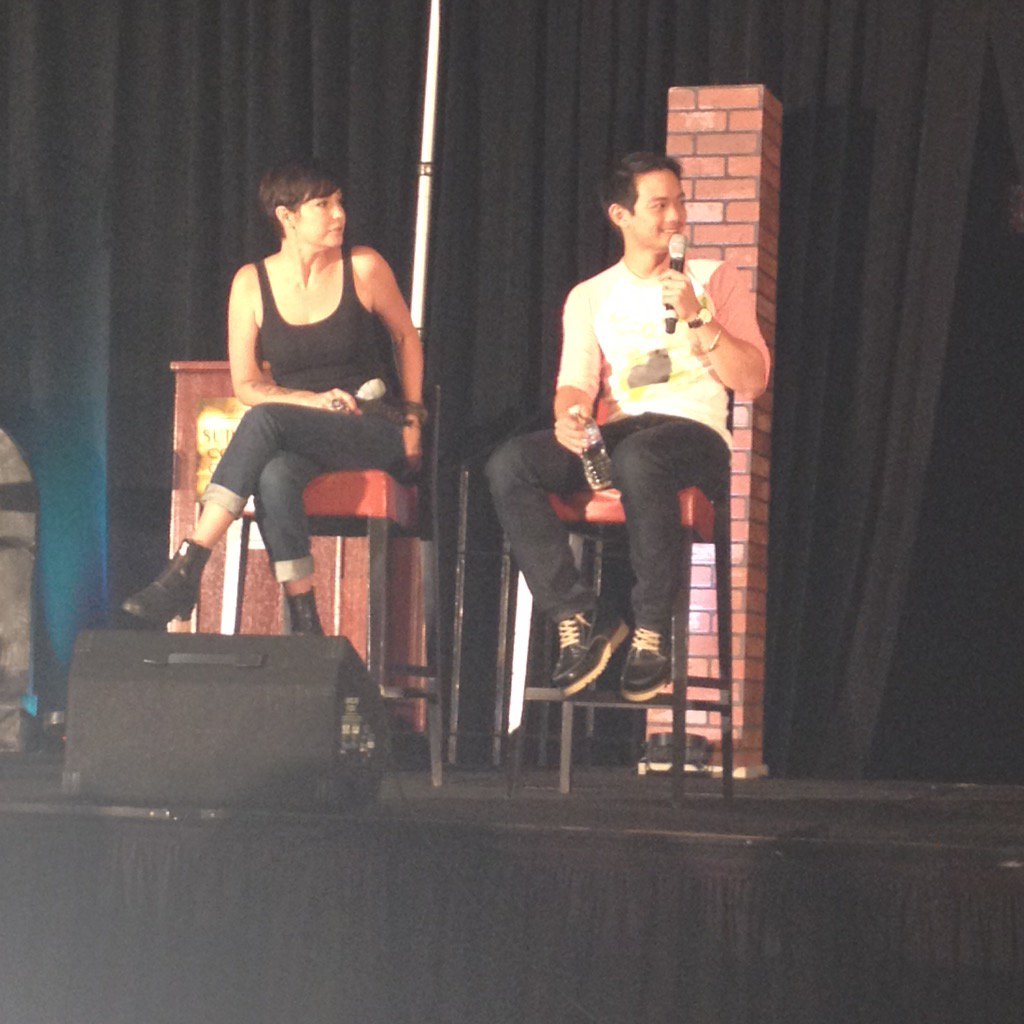 punkin3484's tweet photo. @kimrhodes4real &amp; @OsricChau #ChiCon https://t.co/PYOMJVHGKZ