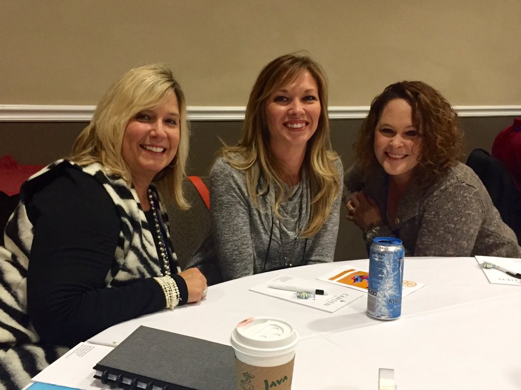 SarahWatson37's tweet photo. Annual Conference @Rotary6080 #SpringfieldMetro #Lovemyrotaryfamily https://t.co/EJnLAjdmZQ