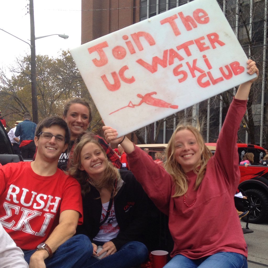 WKRQ's tweet photo. Calhoun Street is BUMPIN' - @r8dioTIM is there for #UCHomecoming! Shout out to the @UCWaterski Club! https://t.co/PUHq53fz2l