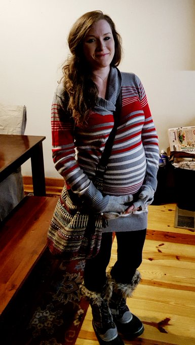 Here is why I havent been on @chaturbate in awhile.. I am pregnant!! 😊 @manyvids @mygirlfund @Natuky85<a class="tags" href="/tag/chaturbate">@chaturbate</a><a href="/tag/tittytuesday"class="tags"><span>#tittytuesday</span></a>