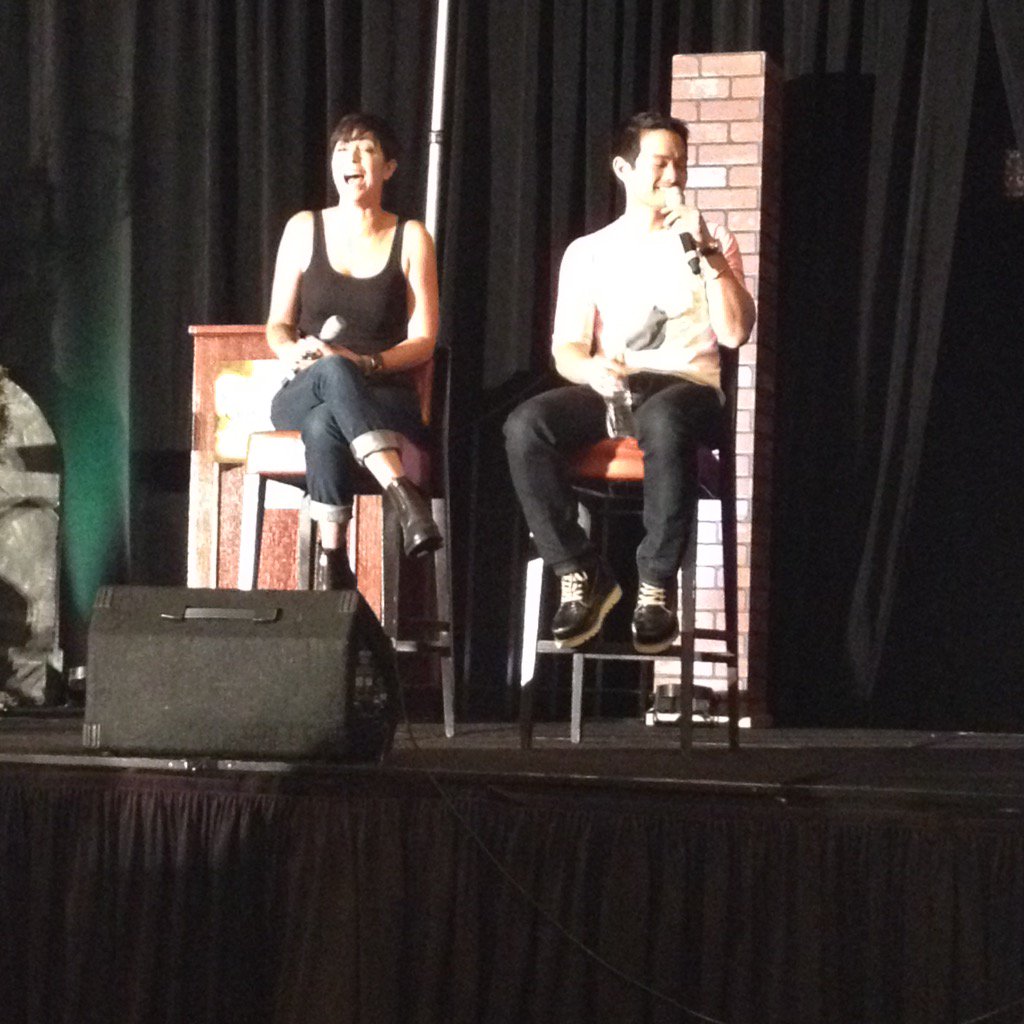 punkin3484's tweet photo. @kimrhodes4real &amp; @OsricChau #ChiCon https://t.co/mjy1NzwrcJ