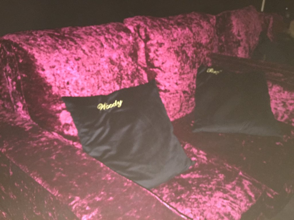 HungryHoss's tweet photo. About to watch Legend @savoyheatonmoor #SofaSeating https://t.co/mhaCmdwrBG