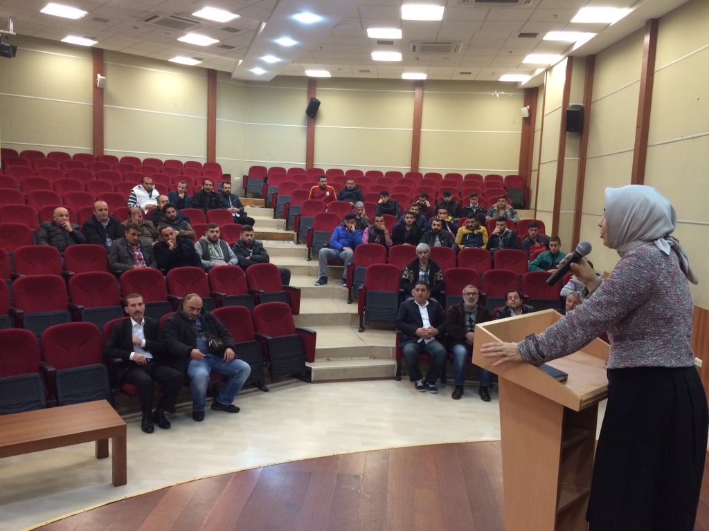 serapyahsiyasar's tweet image. #Şuanda Güngörende İlçe başkanımız @ercsever ile #BirlikteTürkiyeyiz Gençlik buluşmalarındayız @AK3bolgeSKM @Akparti