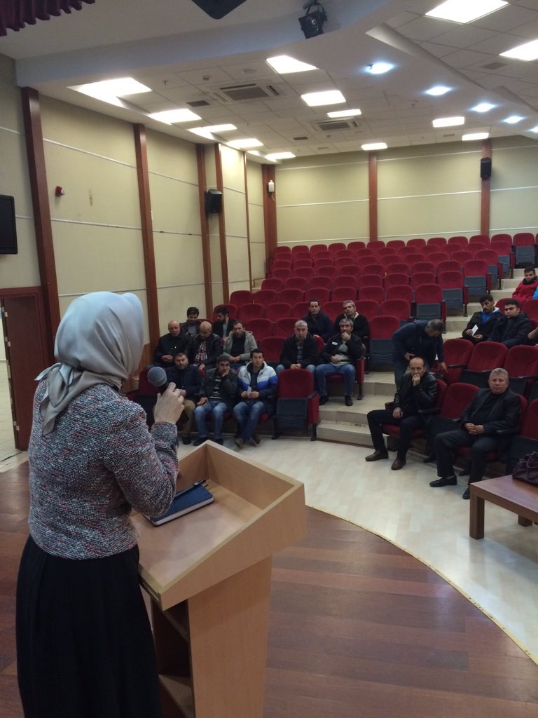 serapyahsiyasar's tweet image. #Şuanda Güngörende İlçe başkanımız @ercsever ile #BirlikteTürkiyeyiz Gençlik buluşmalarındayız @AK3bolgeSKM @Akparti