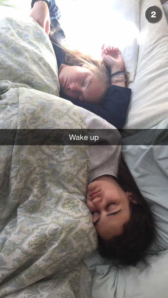 lindssulli's tweet photo. Happy birthday to my fav girlie @___liv__ 💞 hope you have the bestest day ever! Love you!!💘😋😍 https://t.co/yUiDAc7gys