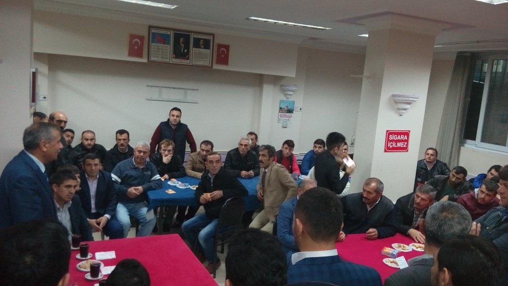 abdullahbasci's tweet photo. #TekBasınaİsBasına  #GencimAKpartiliyim Esenyurt gençlerle buluştuk. @AK3bolgeSKM @hha95525686 @EsenyurtAk https://t.co/dIS5BbedF6