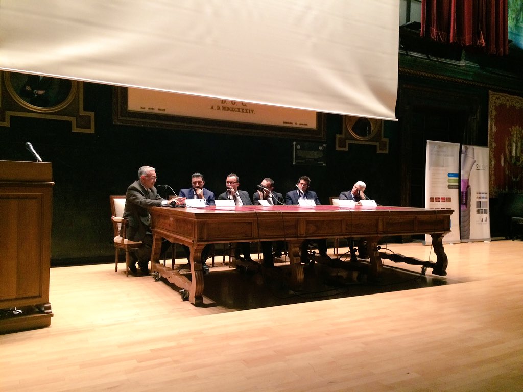 EMarti_KLOCKNER's tweet image. Sigue la mesa redonda!!!!!!! #3erbtd #klocknerimplantsystem #botissbiomaterials