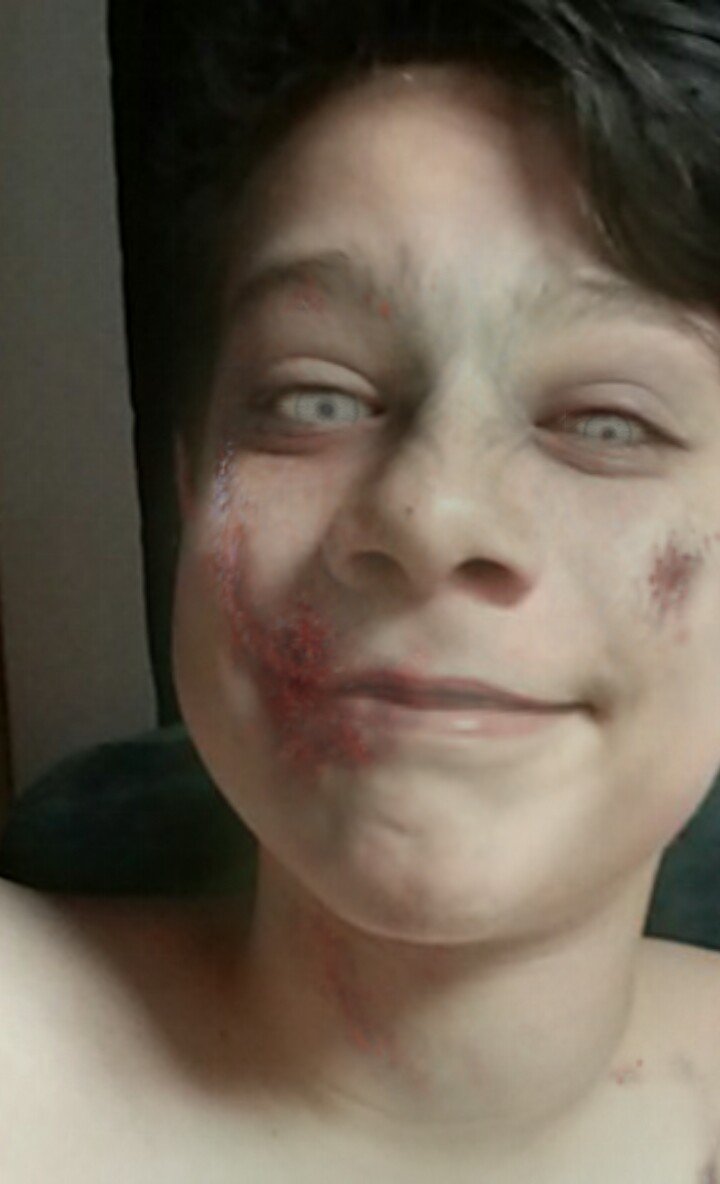 RexFlexOficial1's tweet photo. https://t.co/1qGS7NWmbb #ZombieBooth https://t.co/DwcRDDdB3r