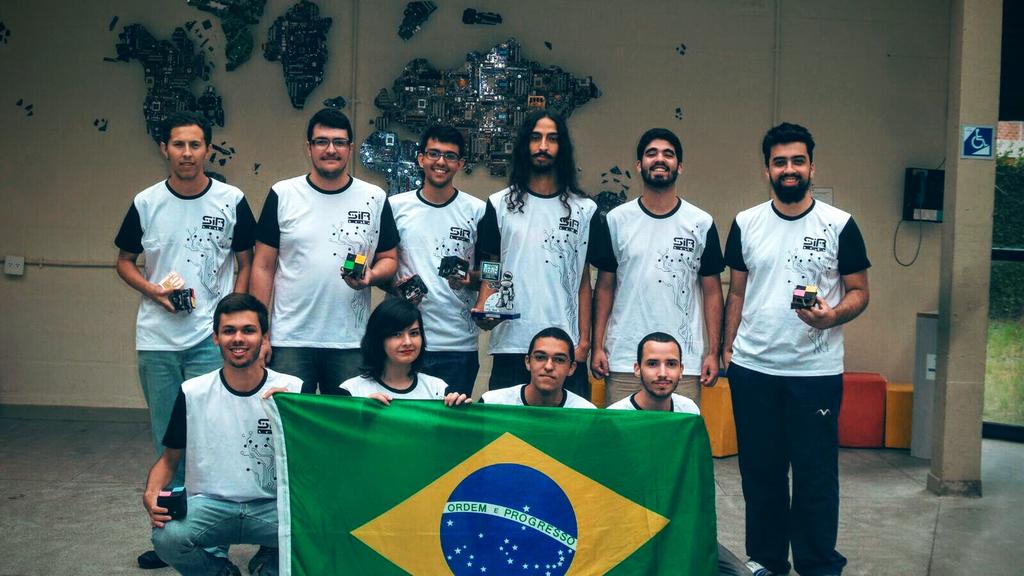 sirlab_faeterj's tweet image. Última semana de trabalhos no SIRLab! E daqui a três dias estaremos a caminho da maior LARC já realizada!