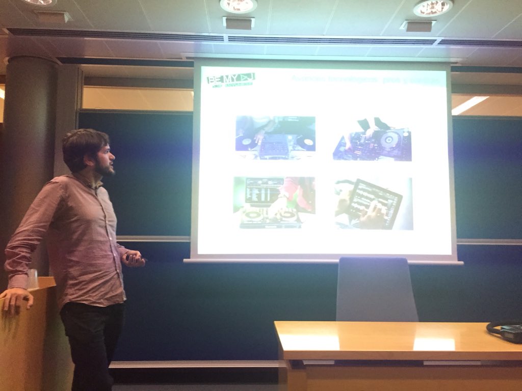 Dont turn off the music! #bemydj #emdb15