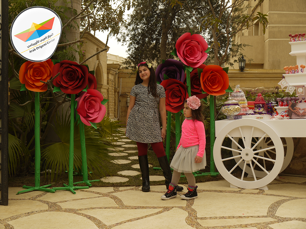 Don't you wish real flowers could be that big?  #aoc