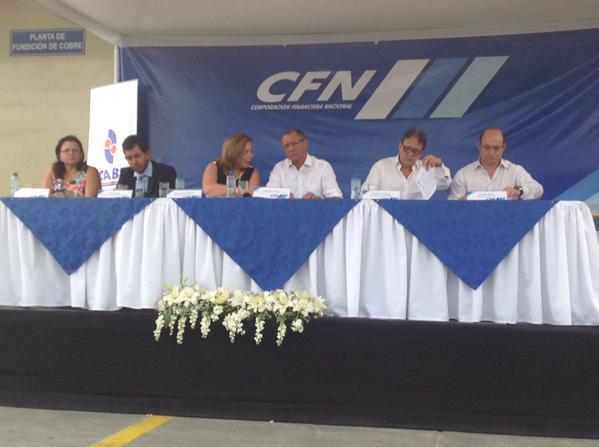 LaVenezolanaREV's tweet photo. .@JorgeGlas " @CFN_ECUADOR ha financiado más de $4 mil 500 millones en proyectos de desarrollo" #ProgramaProgresar https://t.co/gw57axanTc