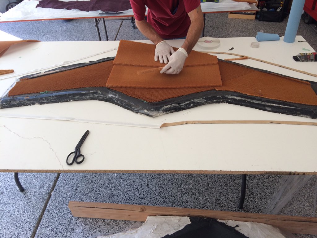 BushAviation's tweet photo. Walk with us through our #stingray build! Nomex honeycomb for strength/reduced weight! #RPA #Drone #UAS https://t.co/NixLsHMYLS