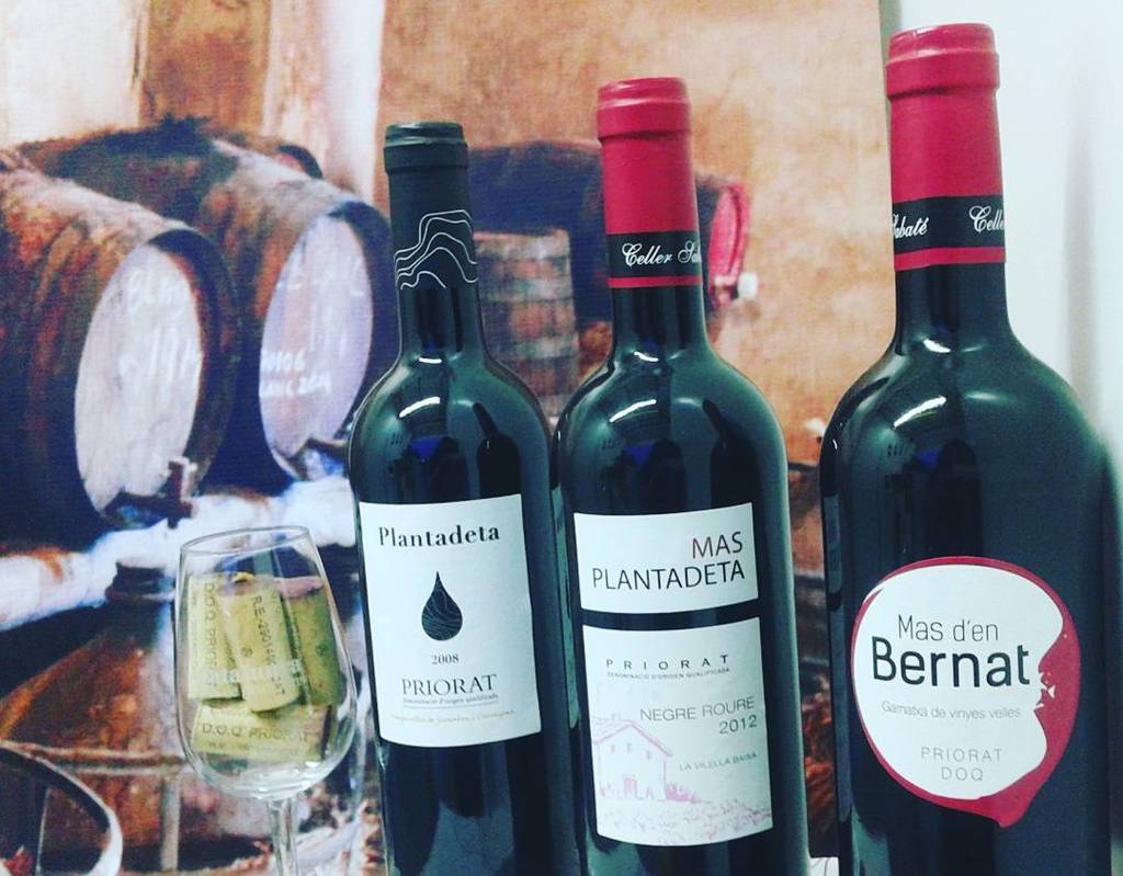 cellersabate's tweet photo. #masdenbernat, #plantadeta negre roure i plantadeta criança us esperen al nostre estand de la Fira del #vi de #mora… https://t.co/3DIKniwMPb