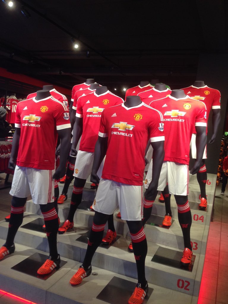 Heaven.... Megastore..... #mutour #tripderby